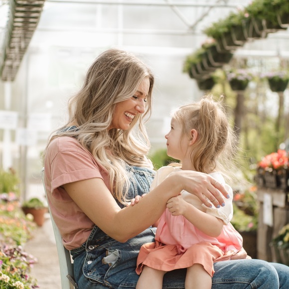 Meet your Posher, Amanda - Picture 7 of 9